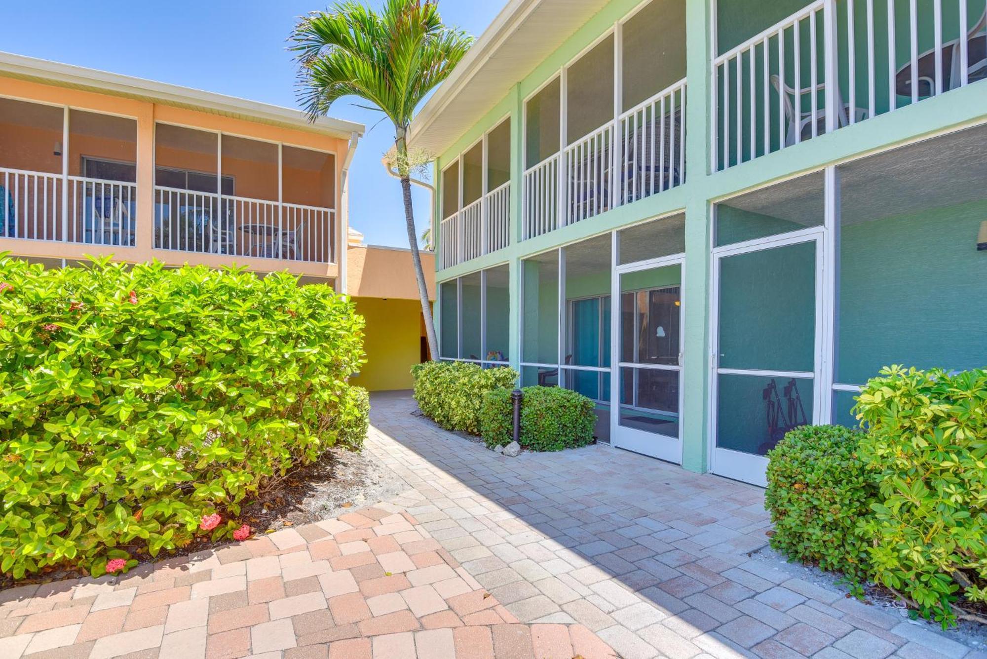 Gulf Getaway With Porch And Direct Beach Access! Apartment Longboat Key Exterior photo